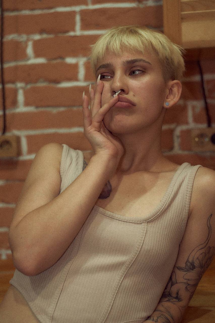 XXX Porn Photo of Nude AlbyDengrov 9