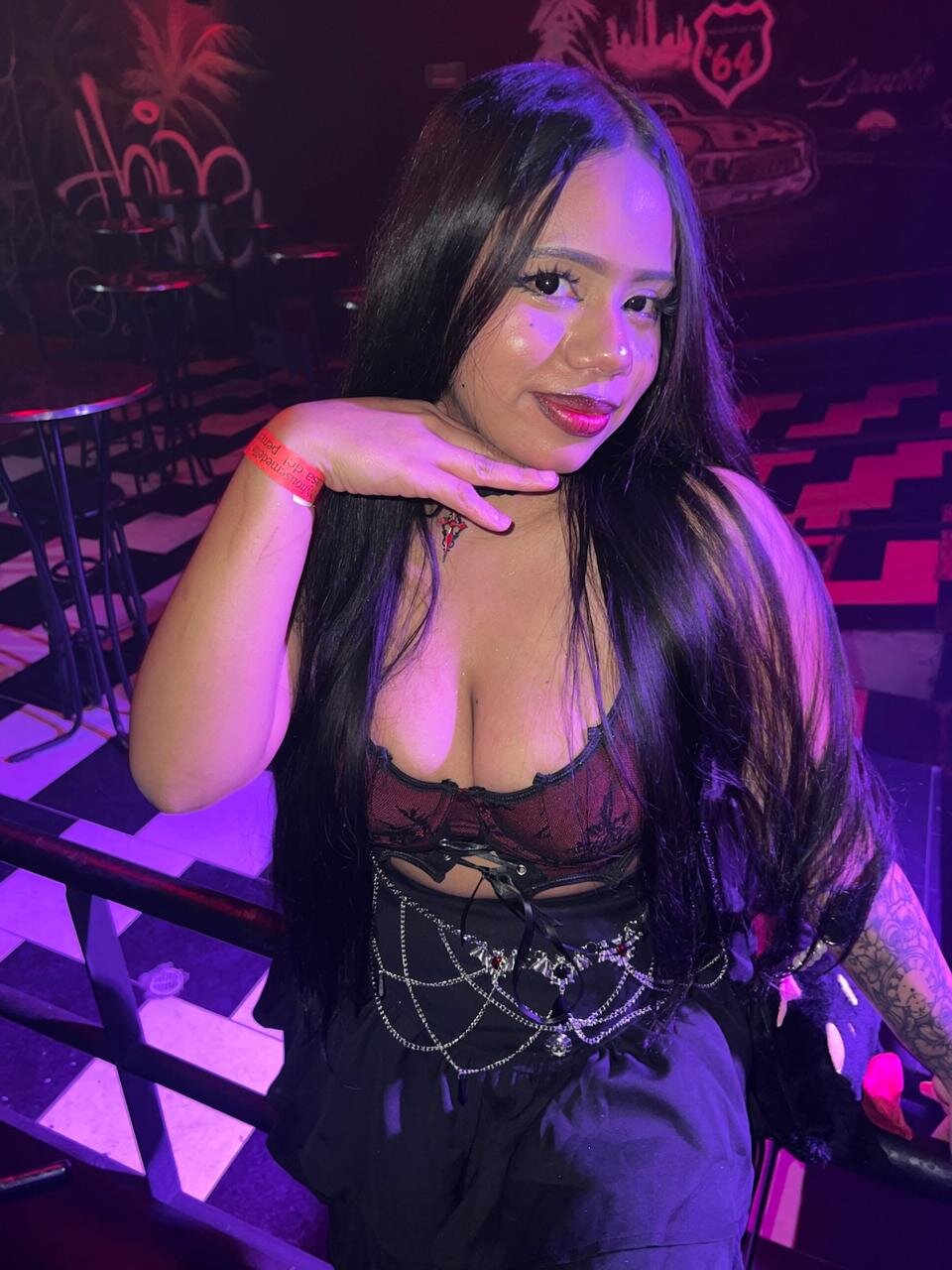 XXX Porn Photo of Nude kitty_rrose 4