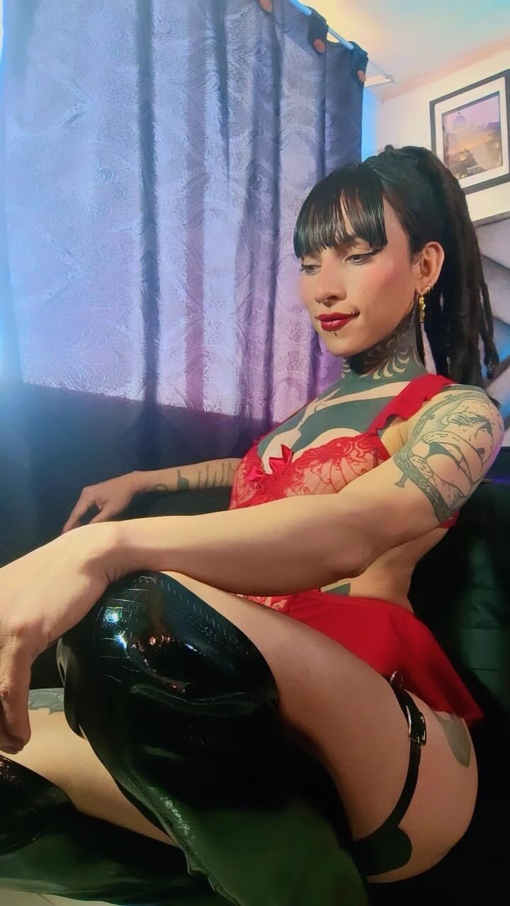 XXX Porn Photo of Nude LeelooNyx 16