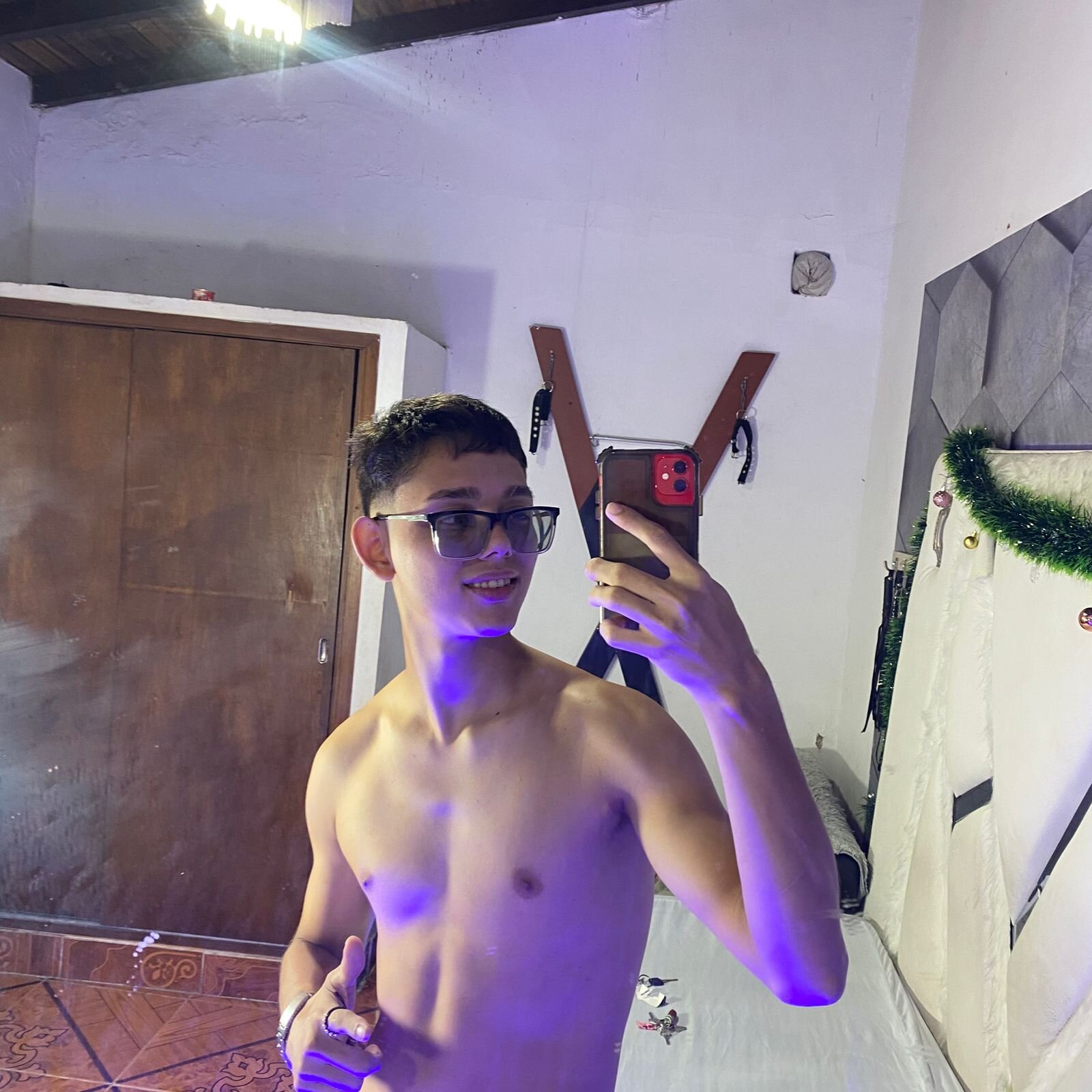 XXX Porn Photo of Nude AaronLogann 6