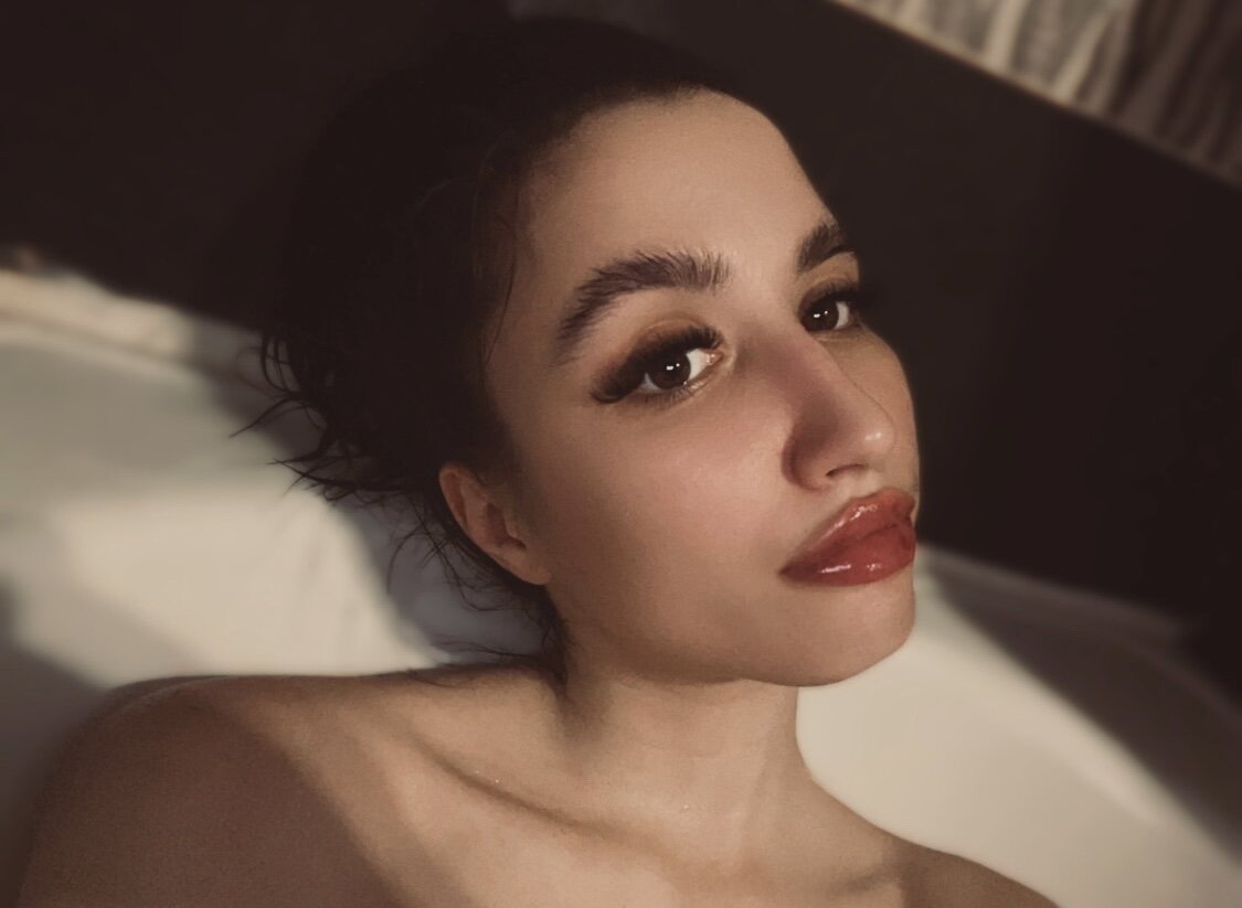 XXX Porn Photo of Nude 16gbRAM_ 10