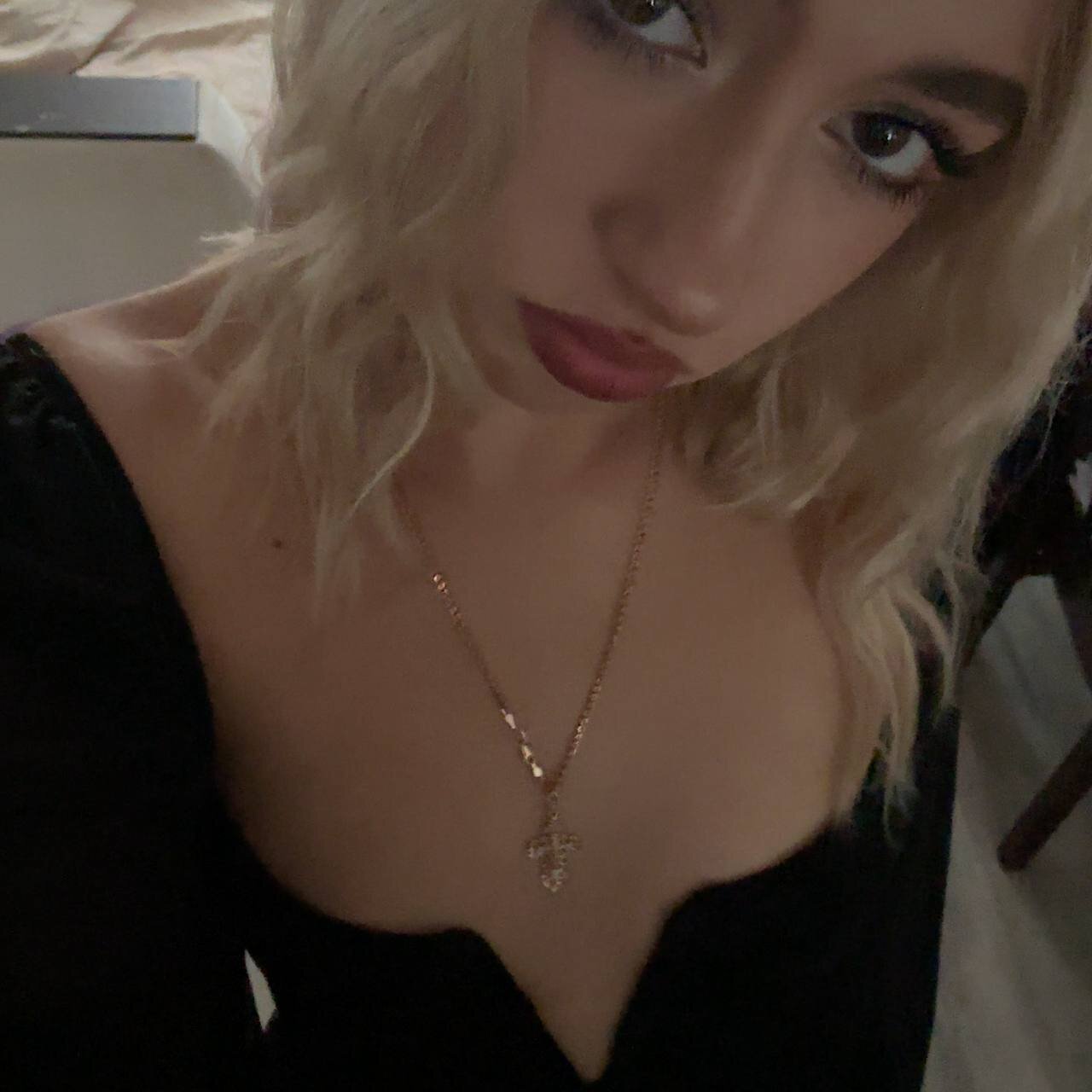 XXX Porn Photo of Nude lovely_dovelyyy 1