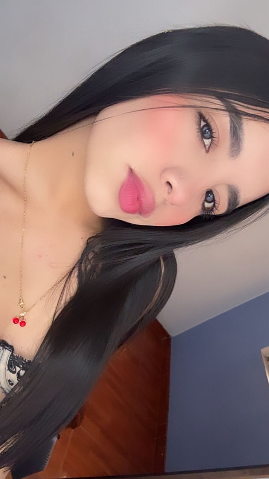 XXX Porn Photo of Nude lunaloverss_ 3
