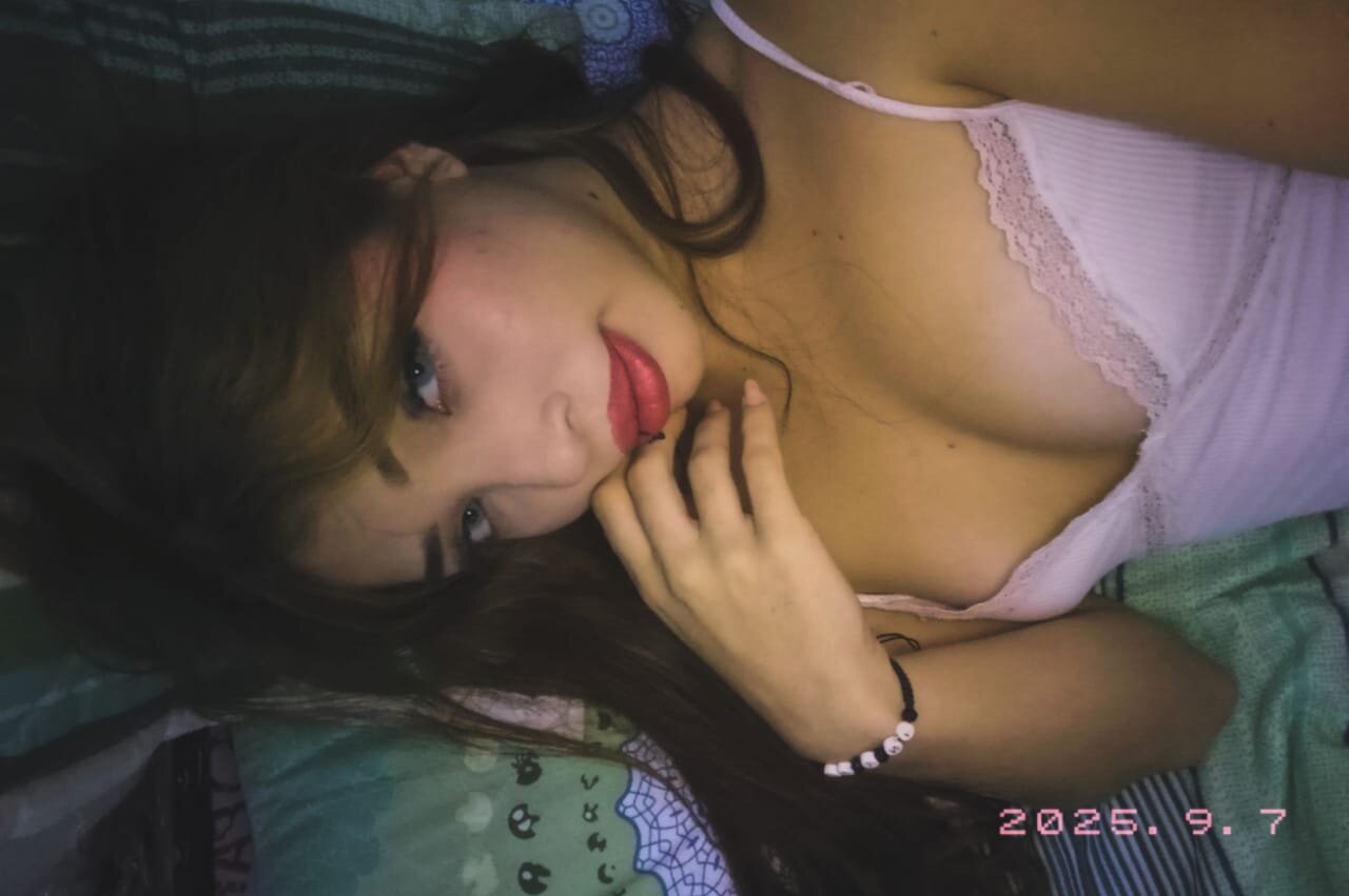 XXX Porn Photo of Nude GreenLove19 4