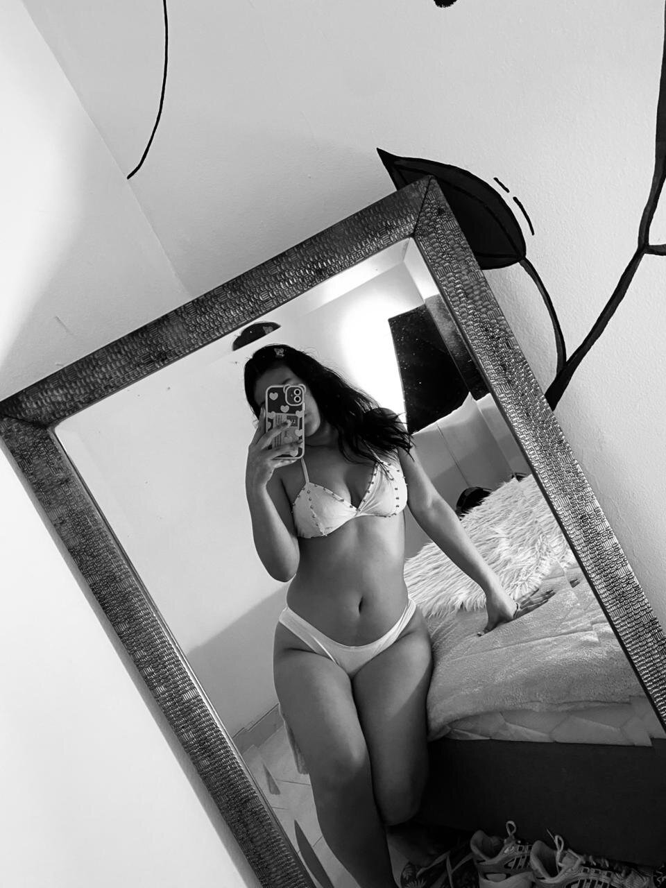 XXX Porn Photo of Nude Ariana_Roussee 5