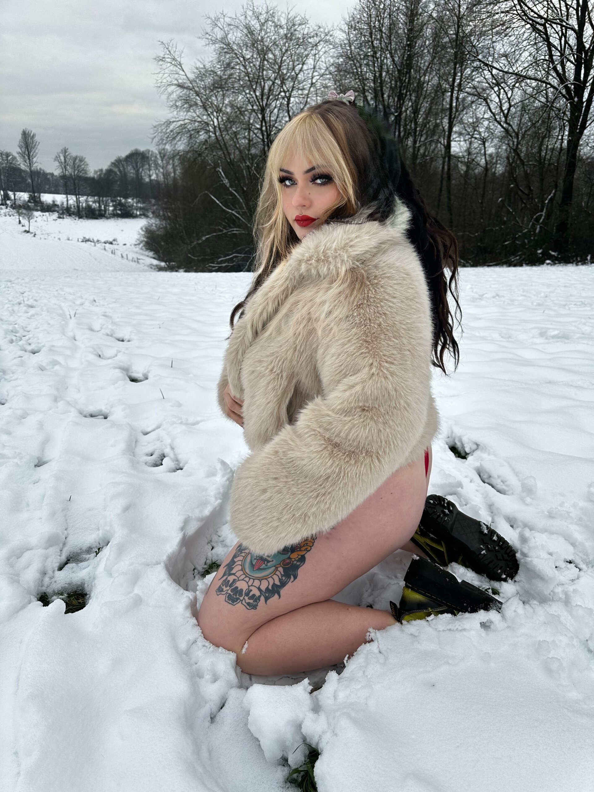 XXX Porn Photo of Nude maryathame 18