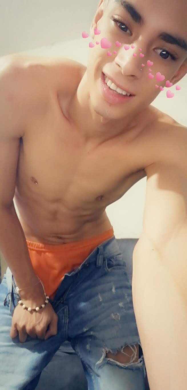 XXX Porn Photo of Nude thomson_maxxi 8