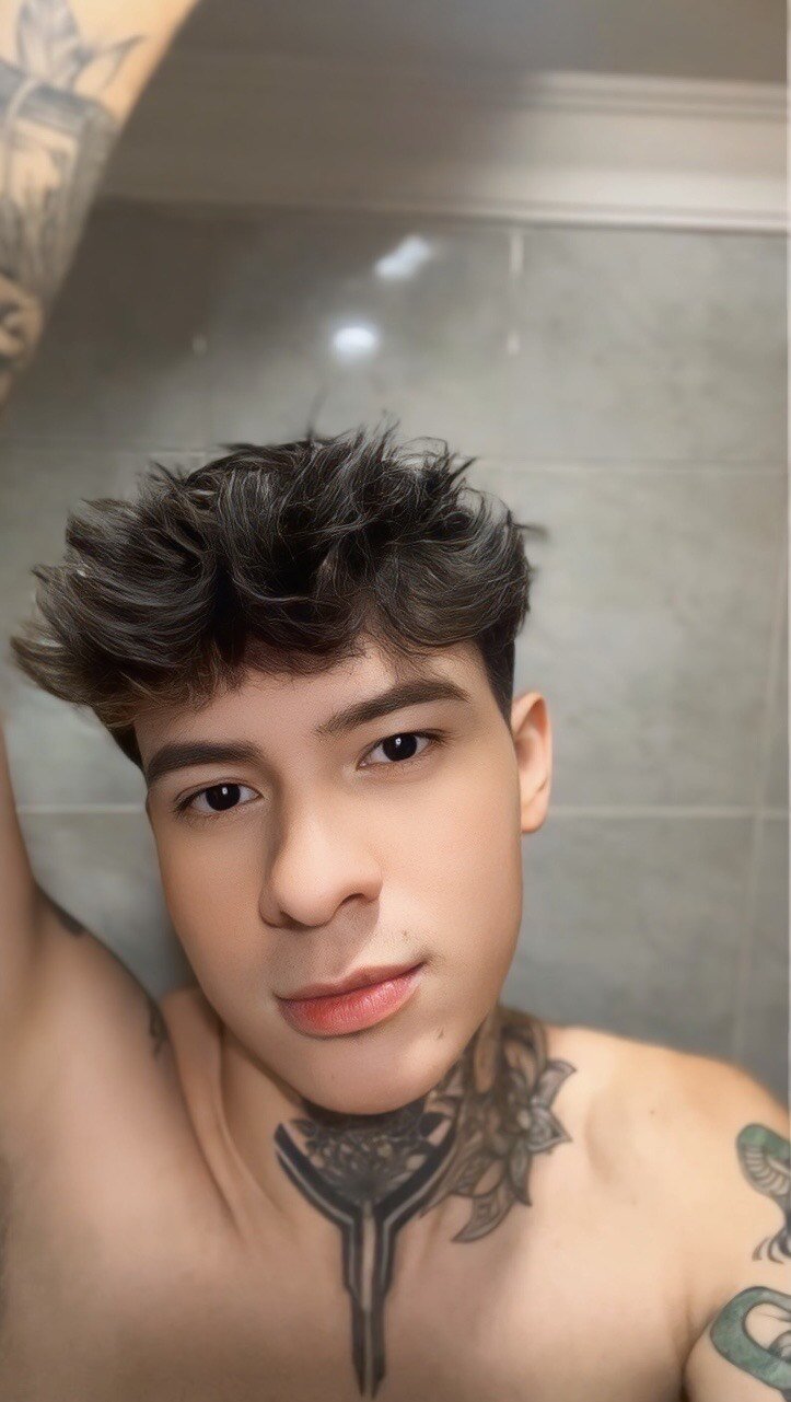 XXX Porn Photo of Nude logan_smith02 3