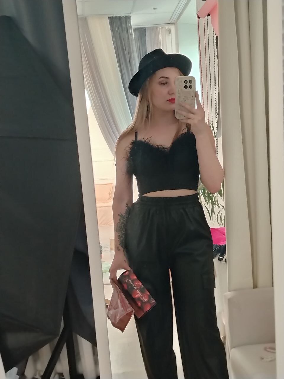 XXX Porn Photo of Nude BobbieNibbe 15