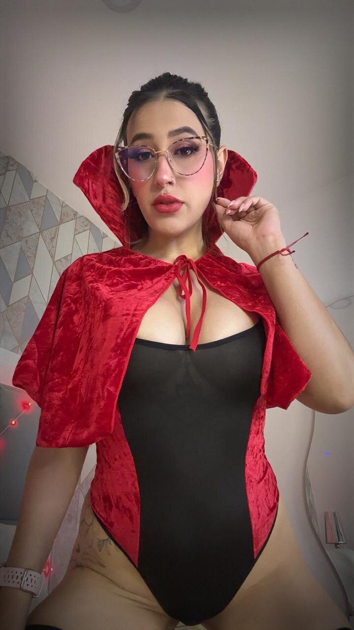 XXX Porn Photo of Nude anais_cooper 247