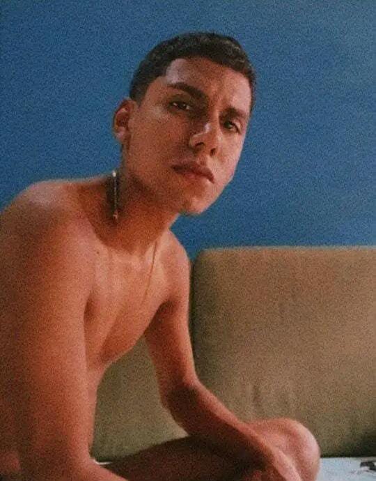 XXX Porn Photo of Nude darkknight_xx 3
