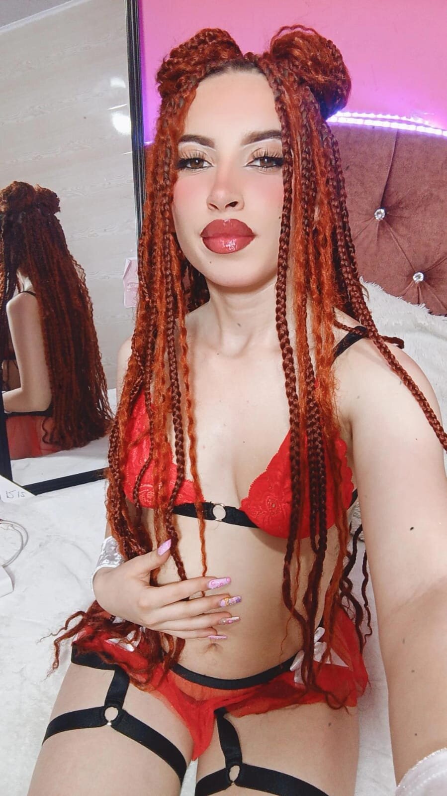 XXX Porn Photo of Nude Isaa_Foxx_ 14