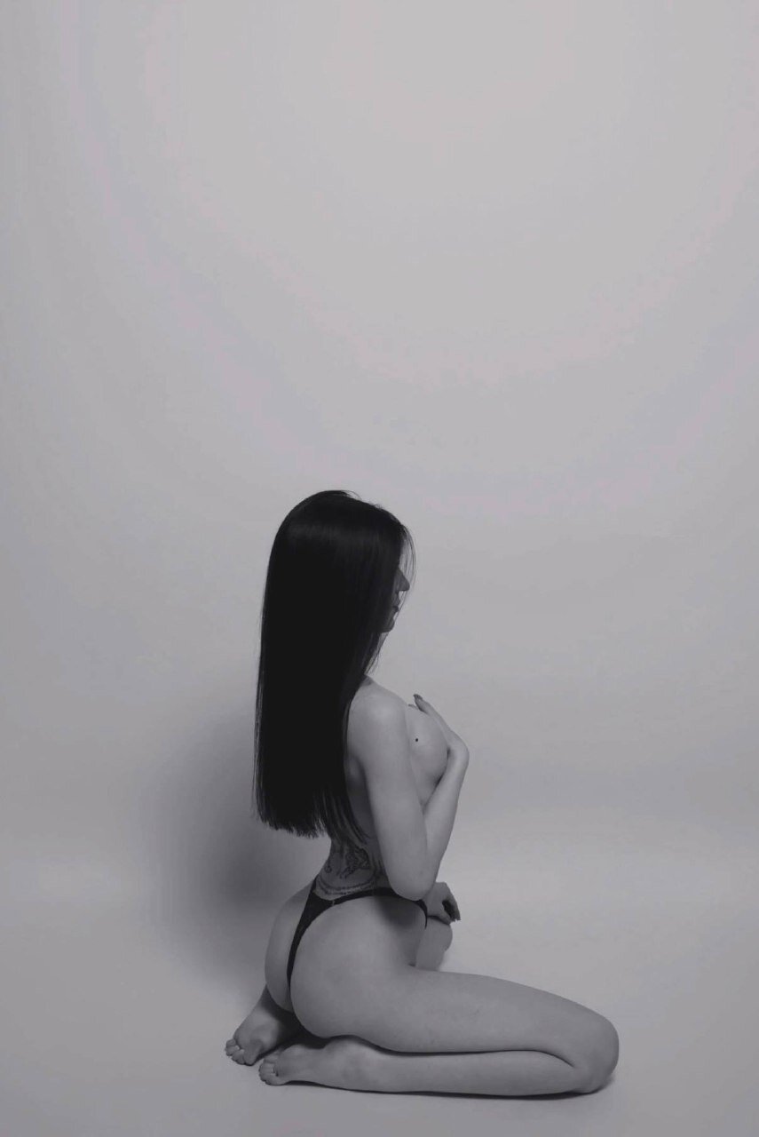 XXX Porn Photo of Nude toooyour 4