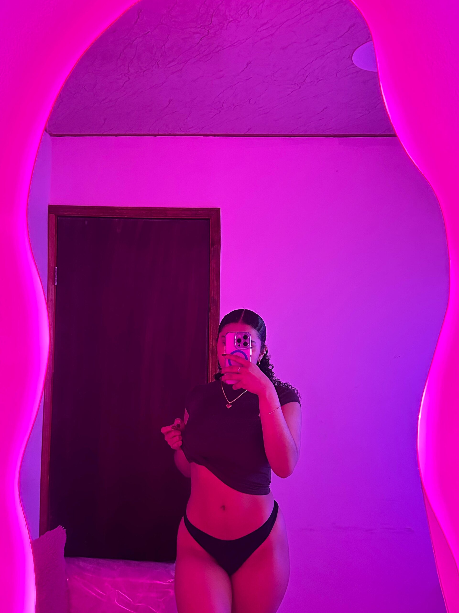 XXX Porn Photo of Nude april_smiith 24
