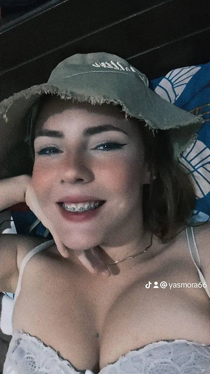XXX Porn Photo of Nude snow_white_princedemon 4
