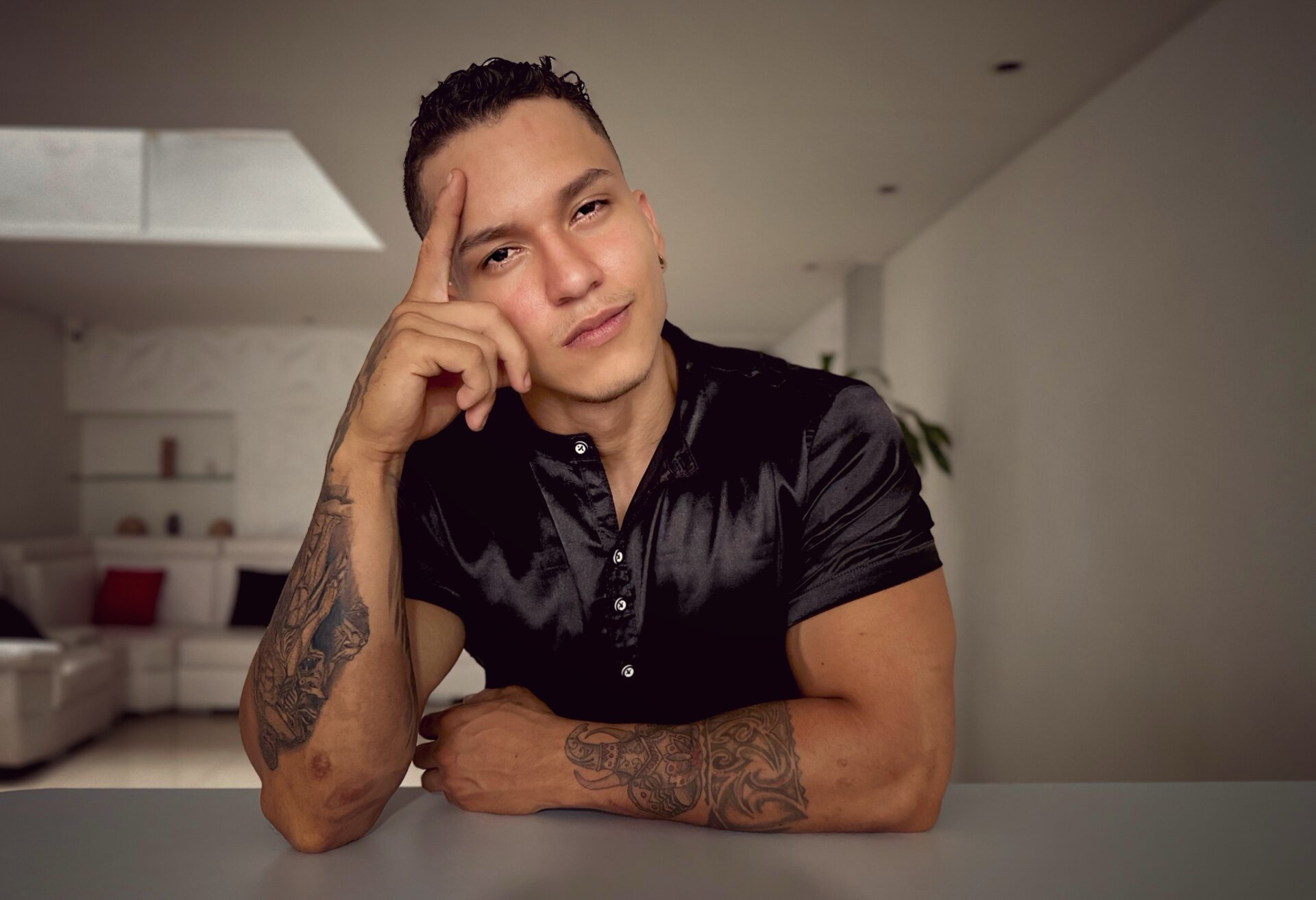 XXX Porn Photo of Nude ArnoldSexy_ 1