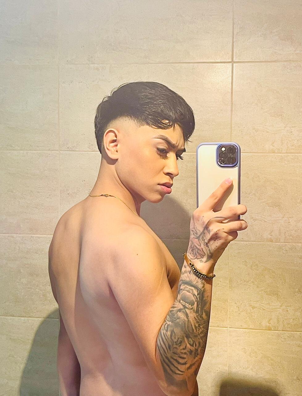 XXX Porn Photo of Nude Tyler_os 4