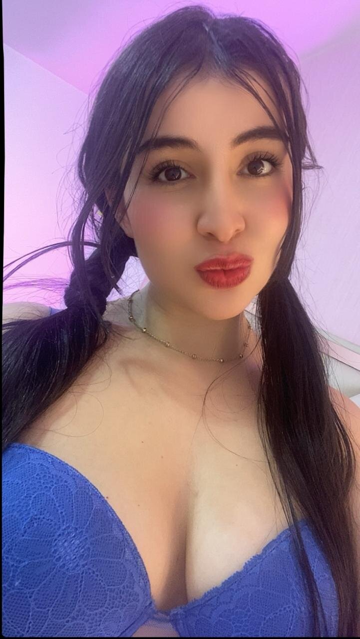 XXX Porn Photo of Nude viiolet_collins 5