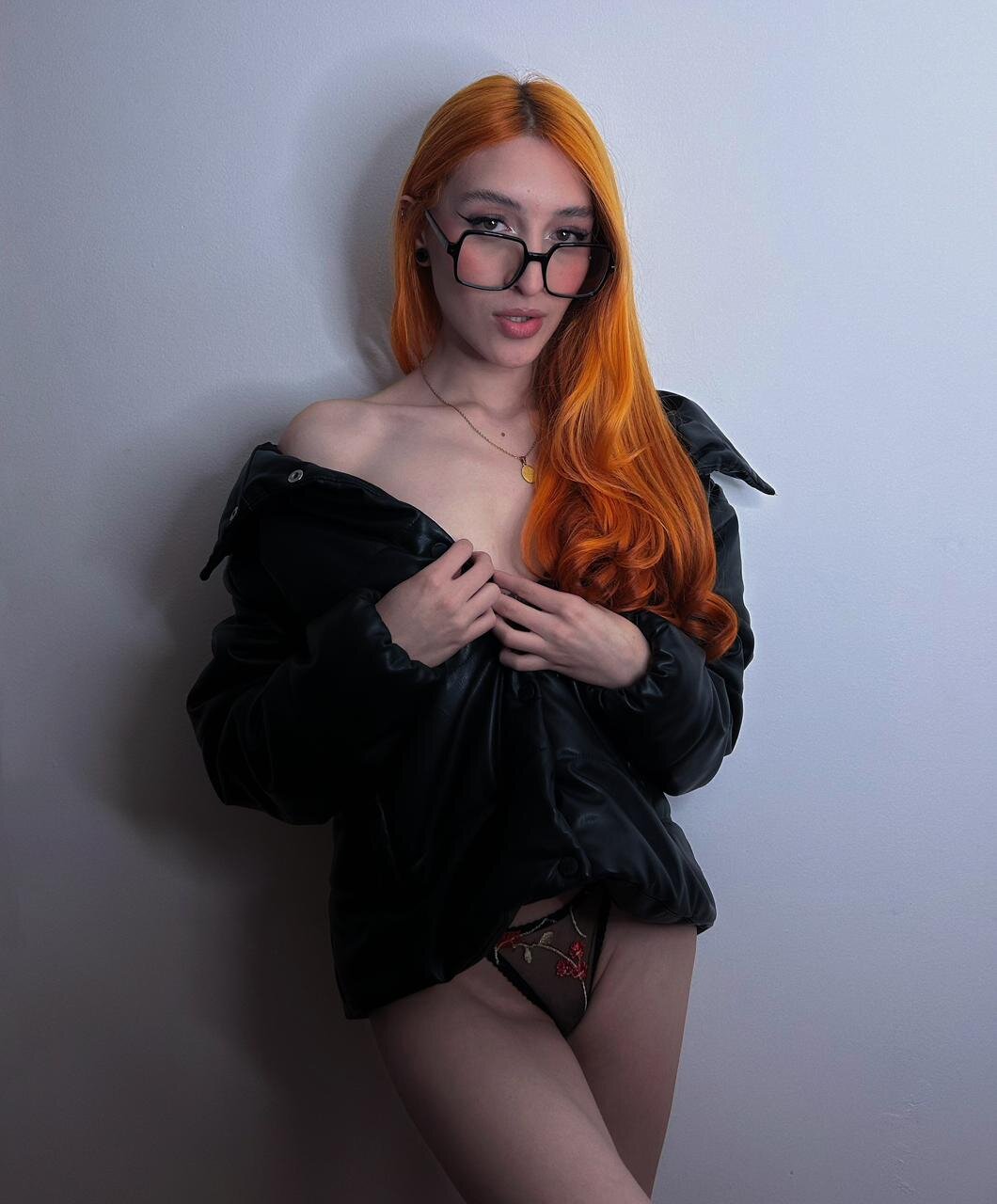 XXX Porn Photo of Nude mia_luz 12