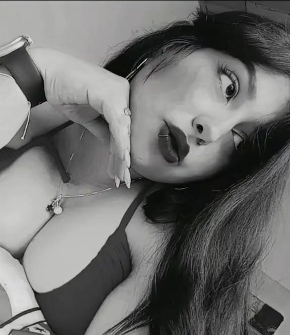 XXX Porn Photo of Nude Ambar_Walker 2