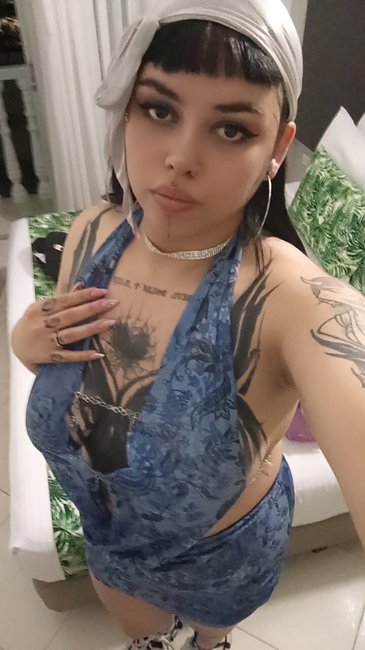 XXX Porn Photo of Nude malboro_01 44
