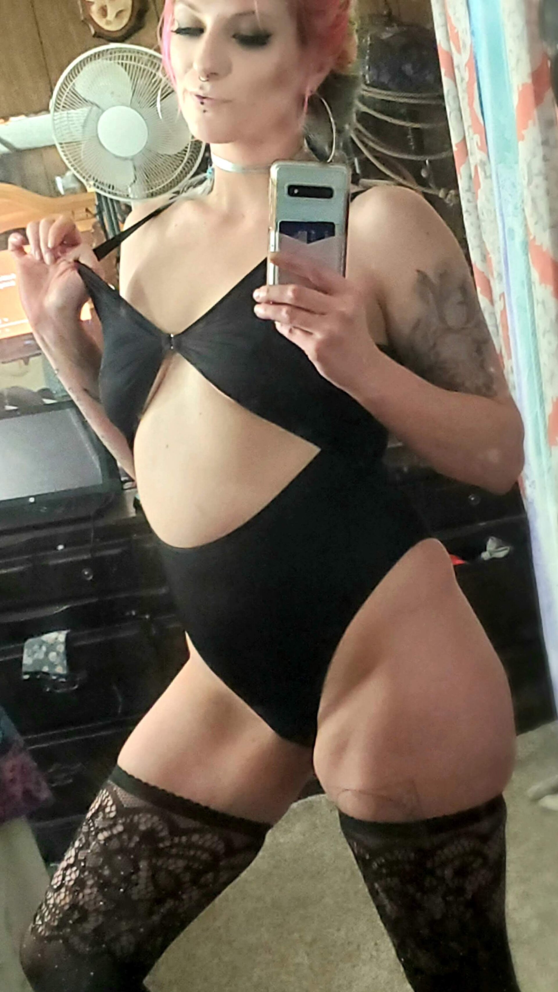 XXX Porn Photo of Nude goldeybox 2