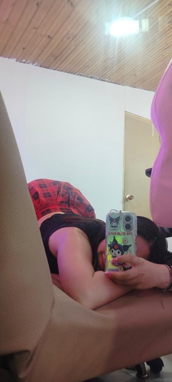XXX Porn Photo of Nude Lauxury_C 2