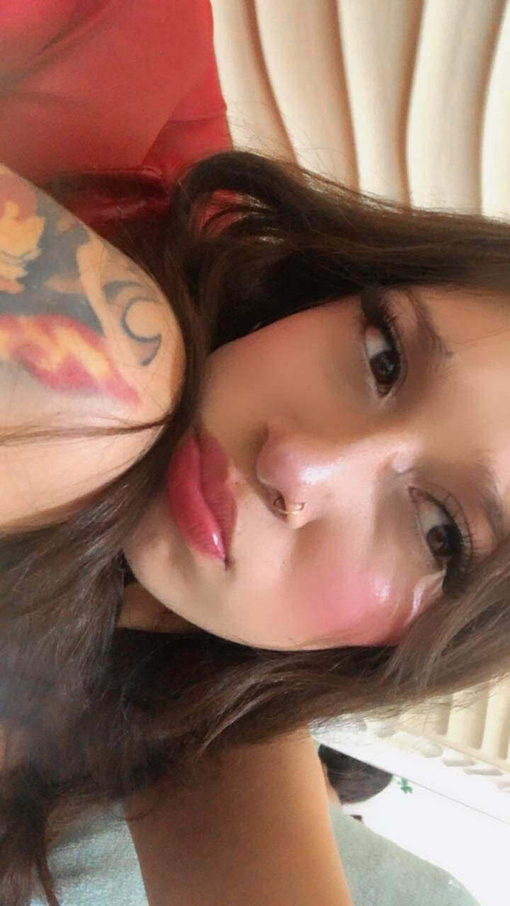 XXX Porn Photo of Nude emmii_ 1