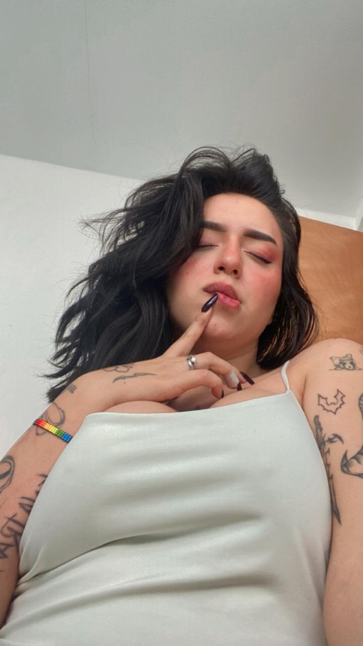 XXX Porn Photo of Nude AnnikaMerliahh_ 2