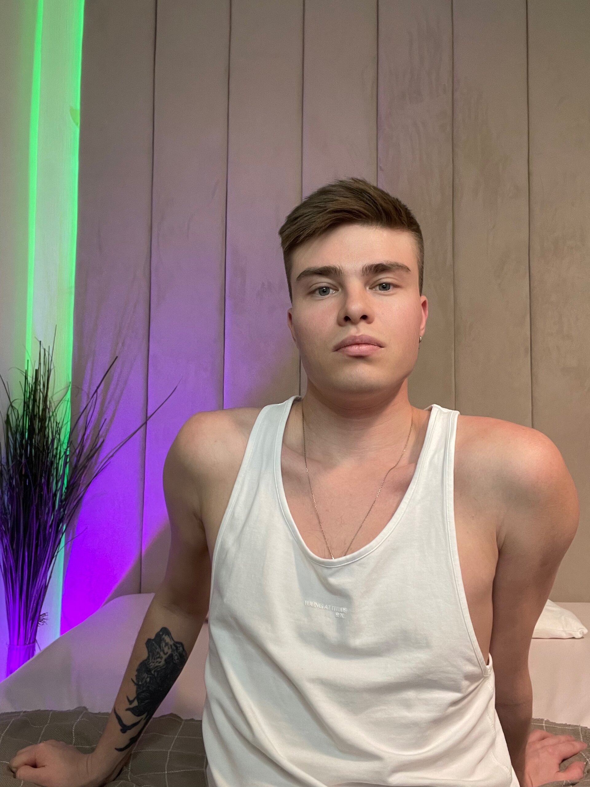 XXX Porn Photo of Nude holy_eggs_02 3