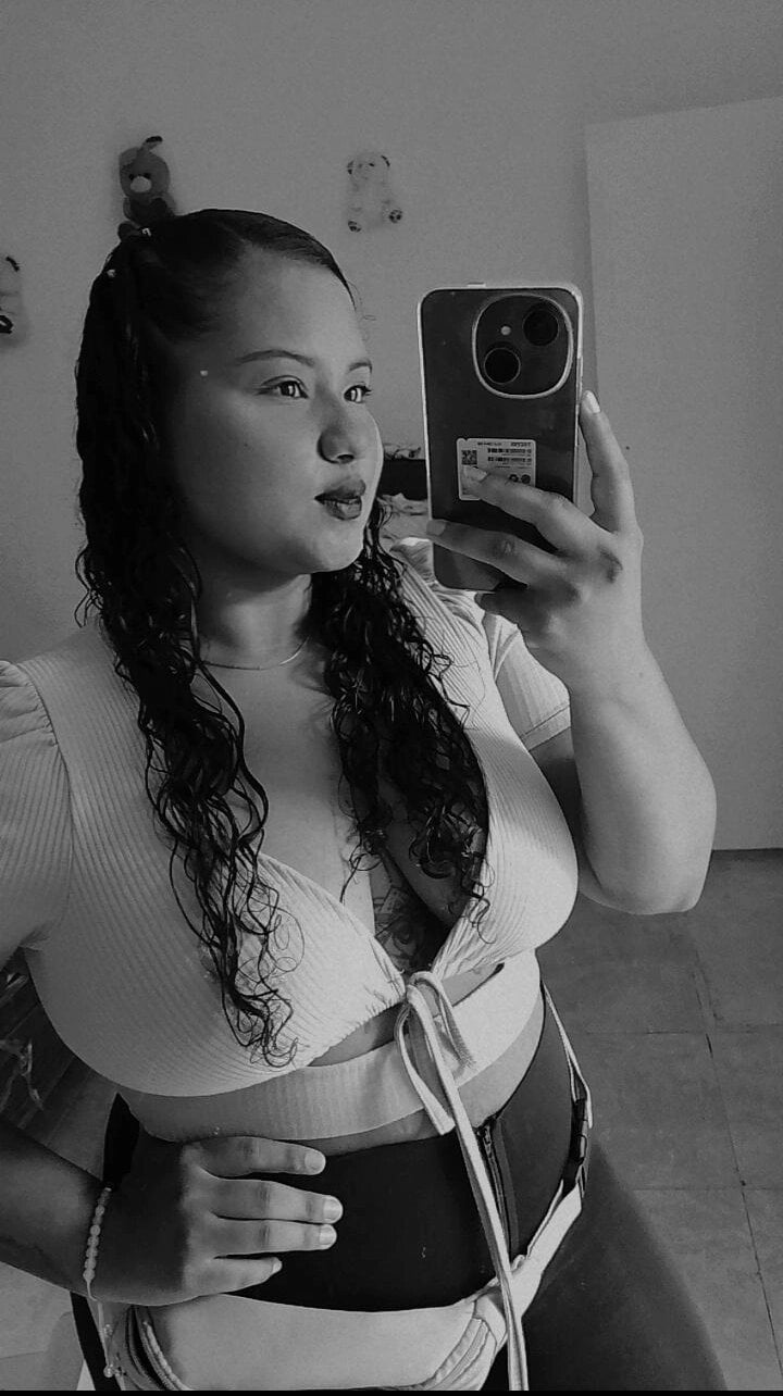XXX Porn Photo of Nude TuTraviesa 13