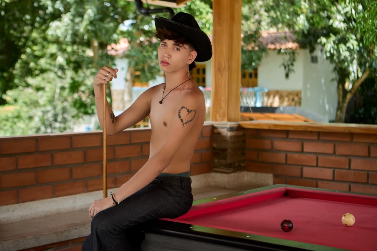 XXX Porn Photo of Nude Briian_ 8