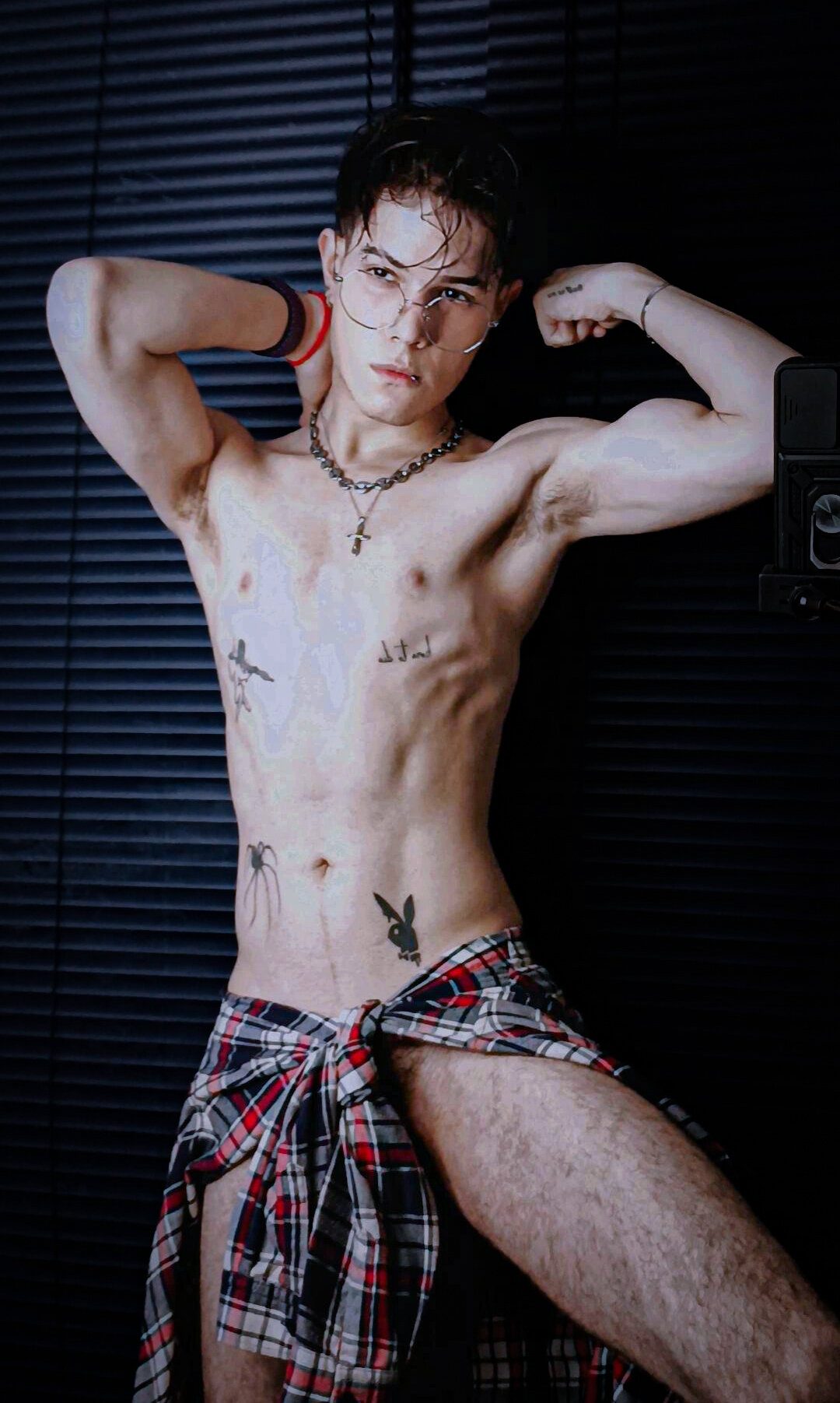XXX Porn Photo of Nude damien_wolfx 5
