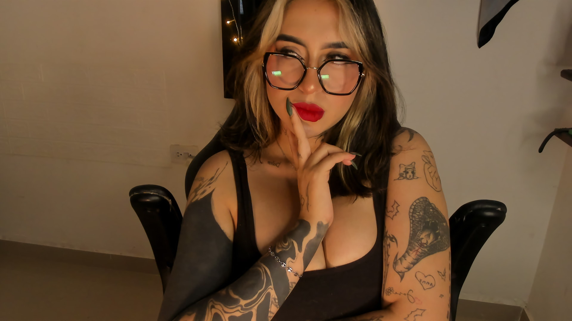 XXX Porn Photo of Nude AnnikaMerliahh_ 73