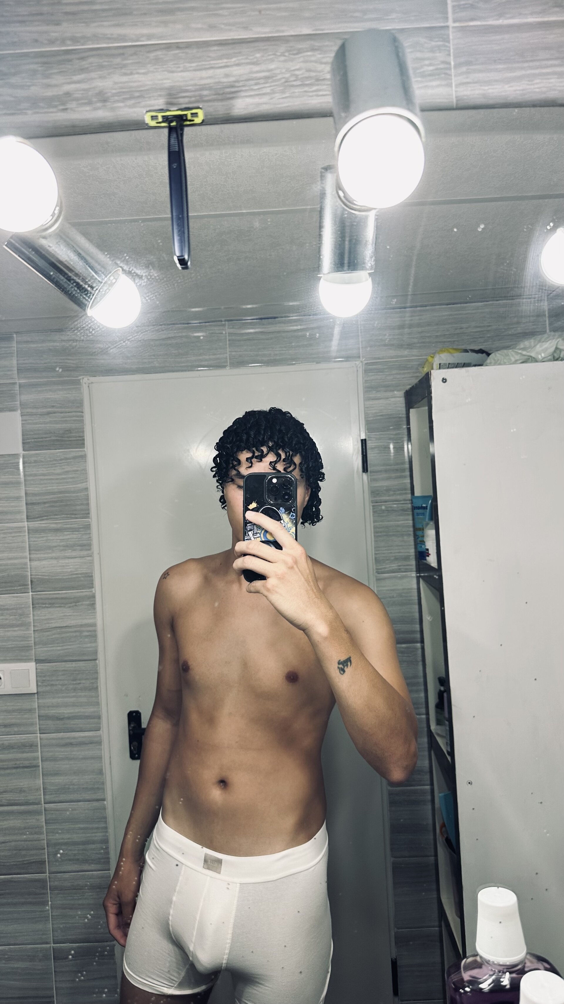 XXX Porn Photo of Nude tive_n 2
