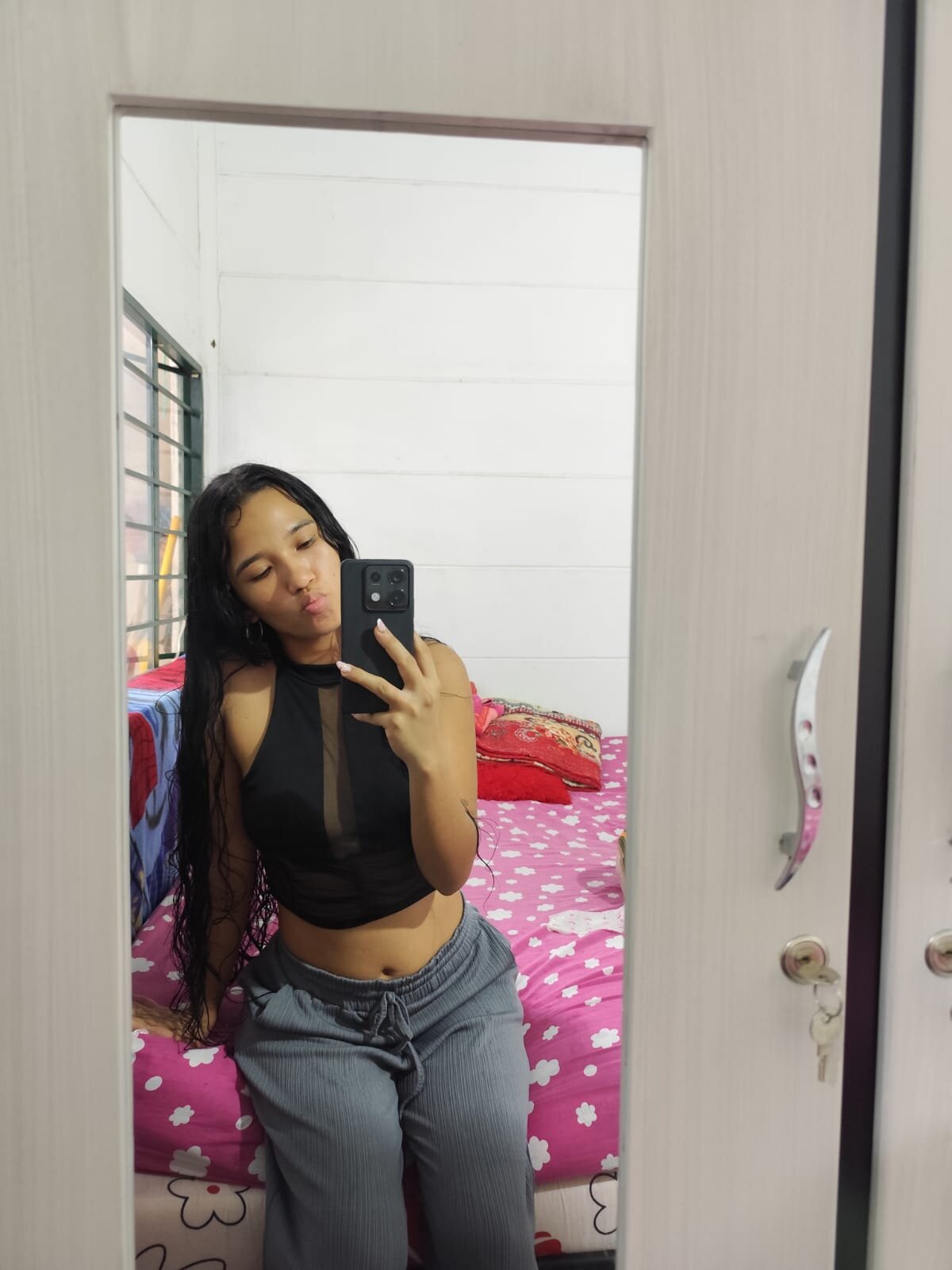 XXX Porn Photo of Nude valeria18sexy 22