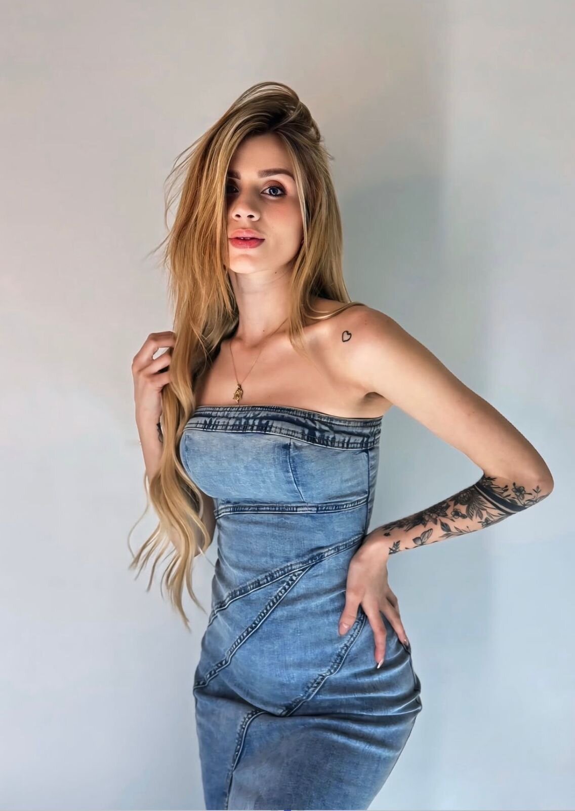 XXX Porn Photo of Nude VanesaGray 7