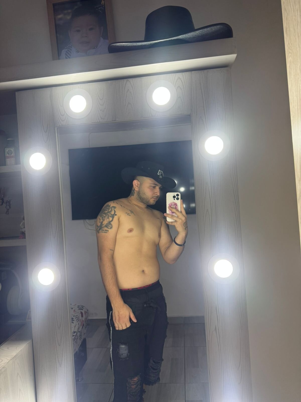 XXX Porn Photo of Nude Zion_Shadow 7