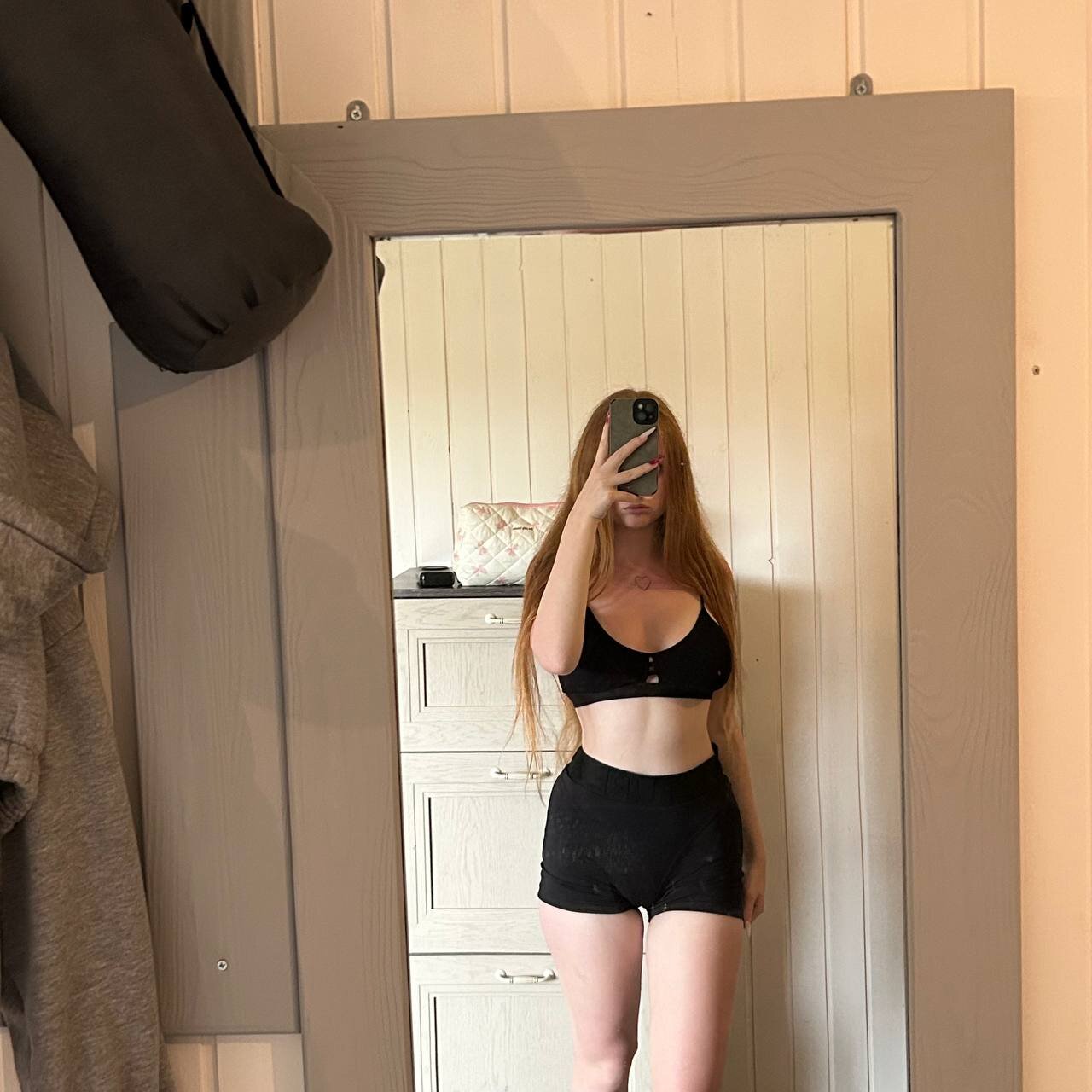 XXX Porn Photo of Nude EmilyBubble 14