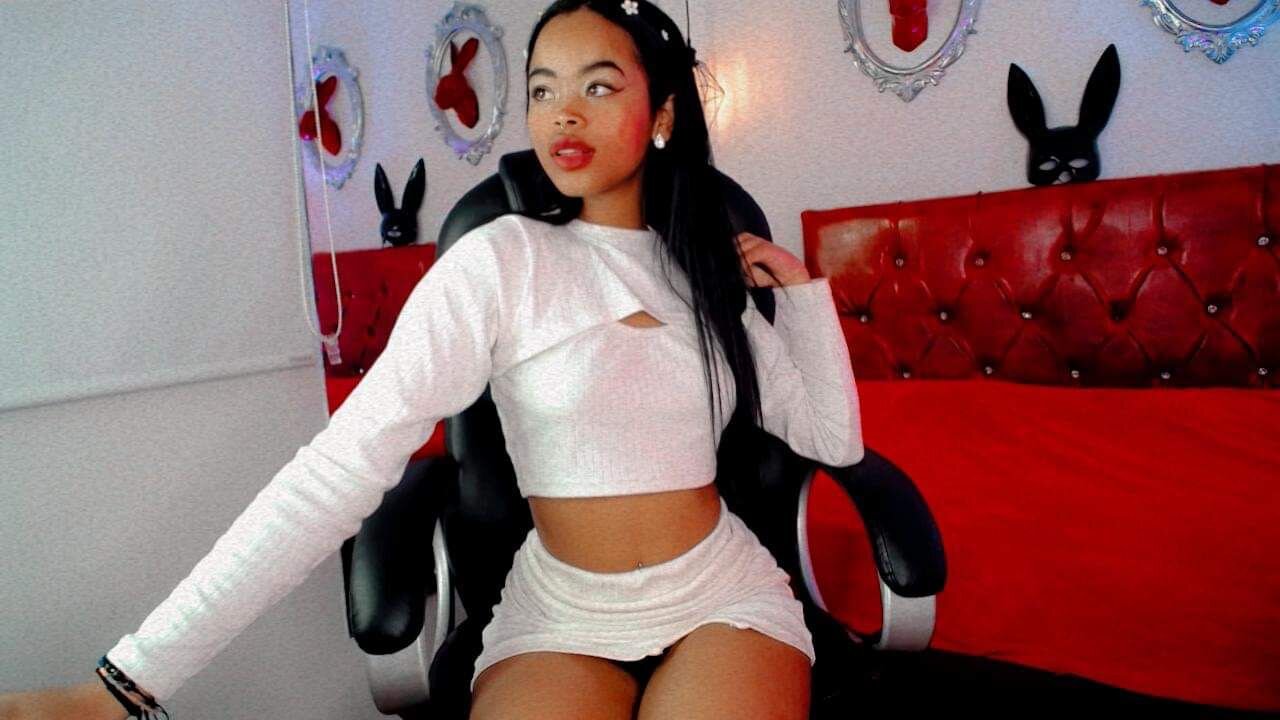 XXX Porn Photo of Nude Mia_damm 2