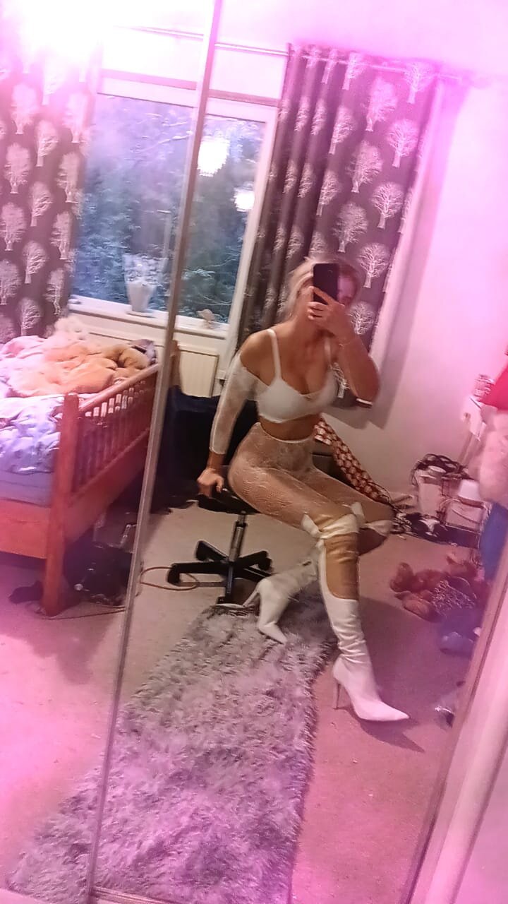 XXX Porn Photo of Nude Claudiax0xXavier_Wolfx 5