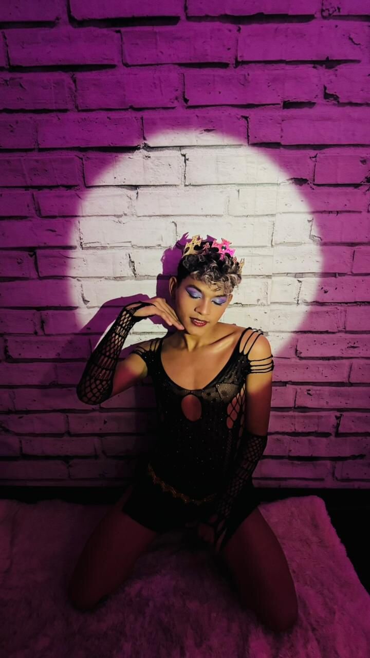 XXX Porn Photo of Nude twink_royale18 14