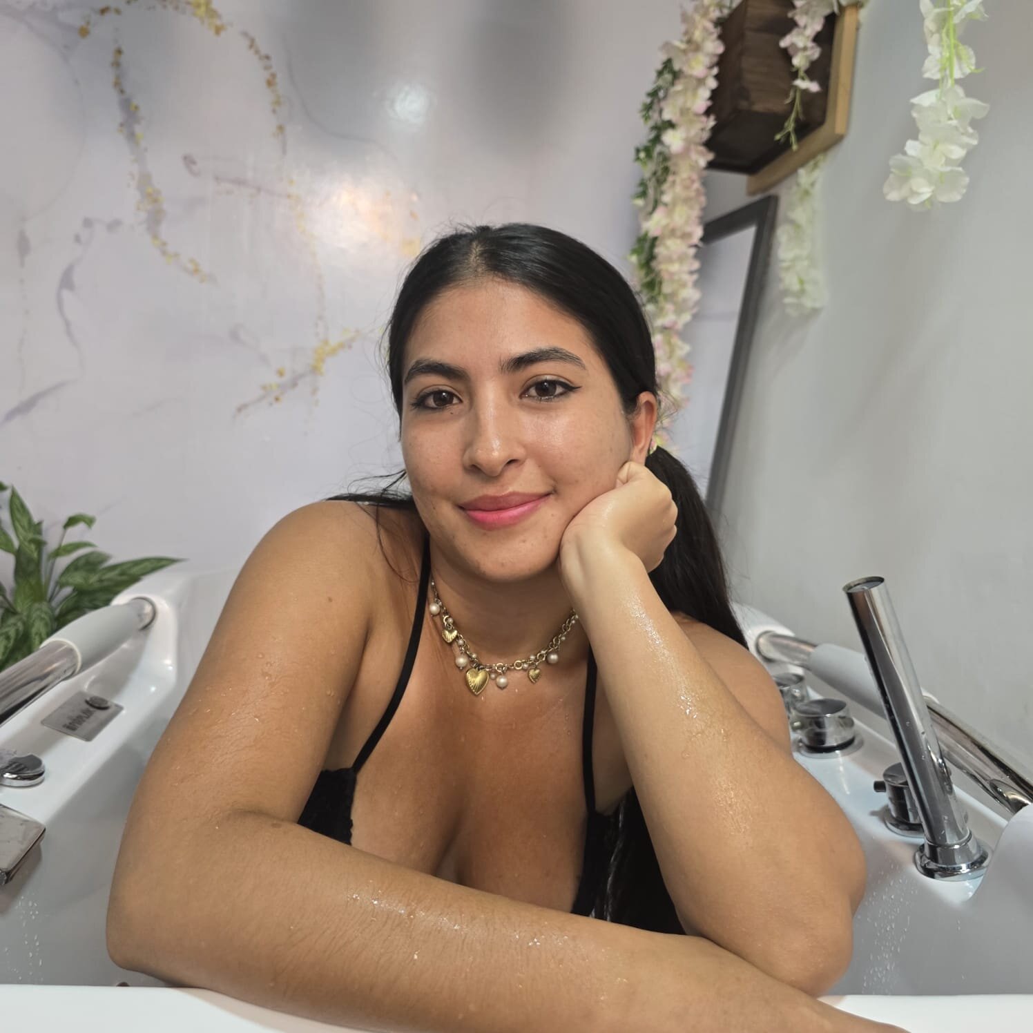 XXX Porn Photo of Nude emmy_mg 5