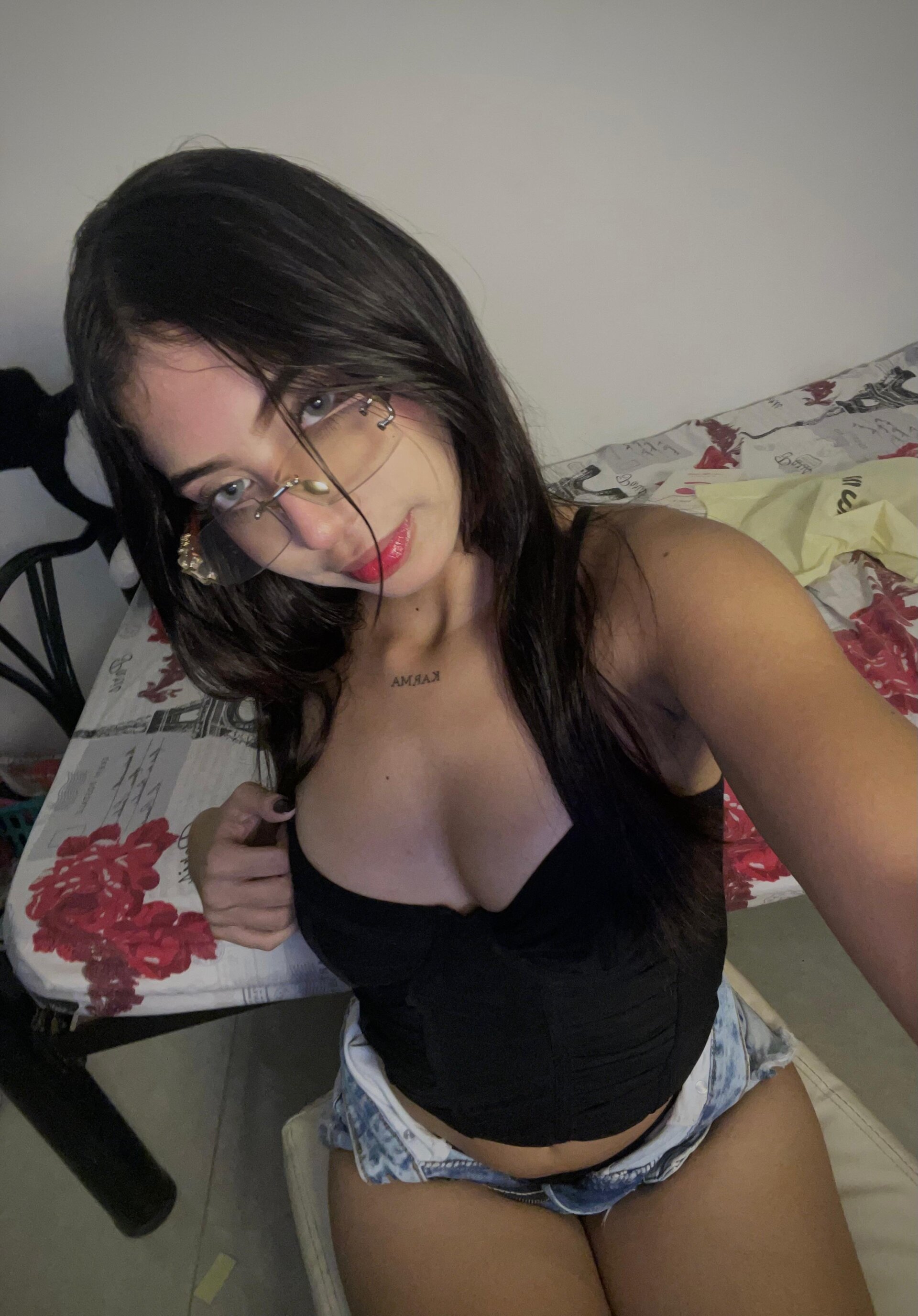 XXX Porn Photo of Nude Jess_queenx 1