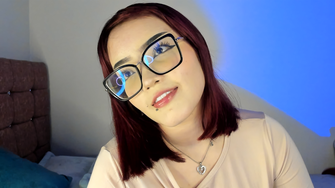 XXX Porn Photo of Nude LizzieGrantt 1