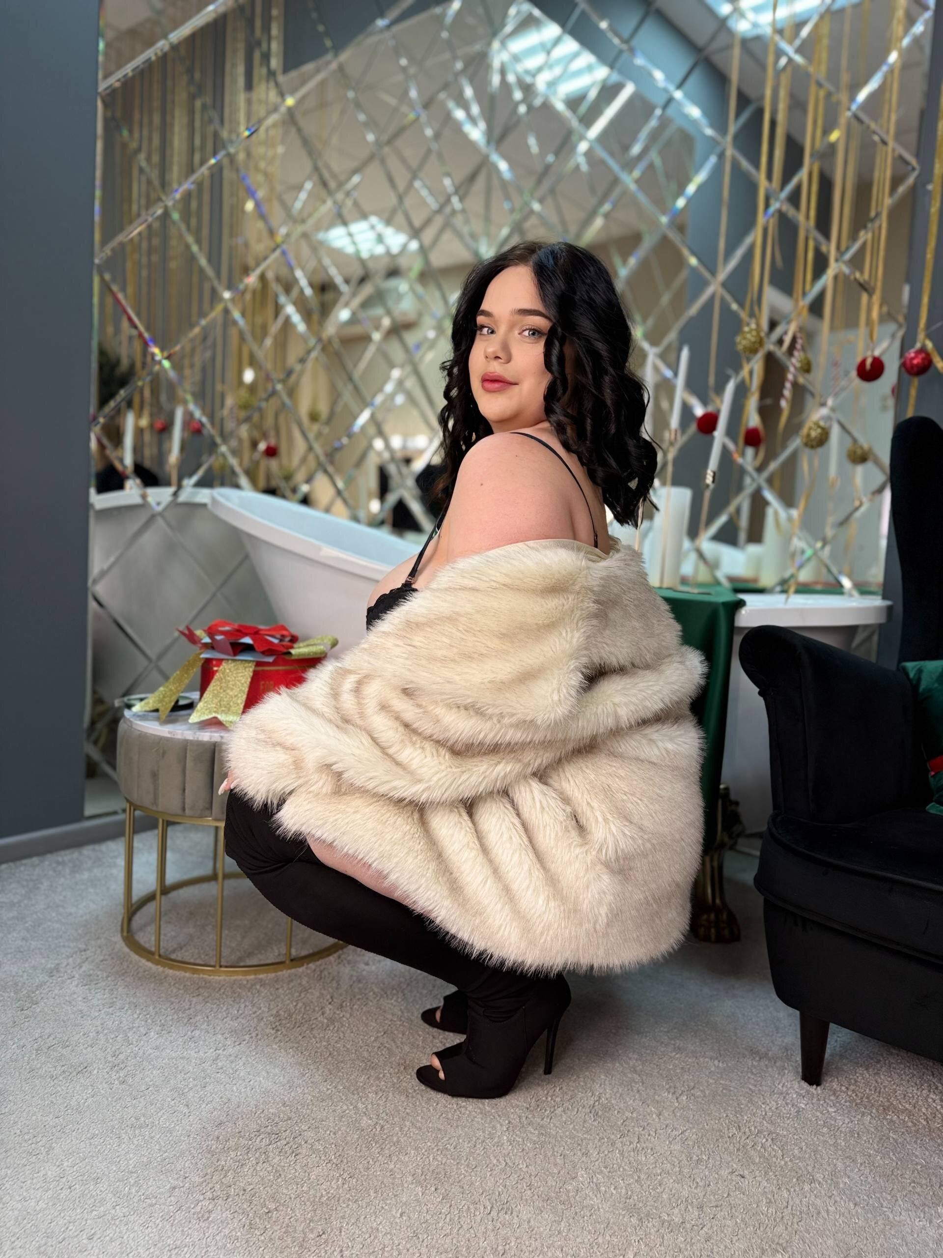 XXX Porn Photo of Nude Elegant_Eliss 4