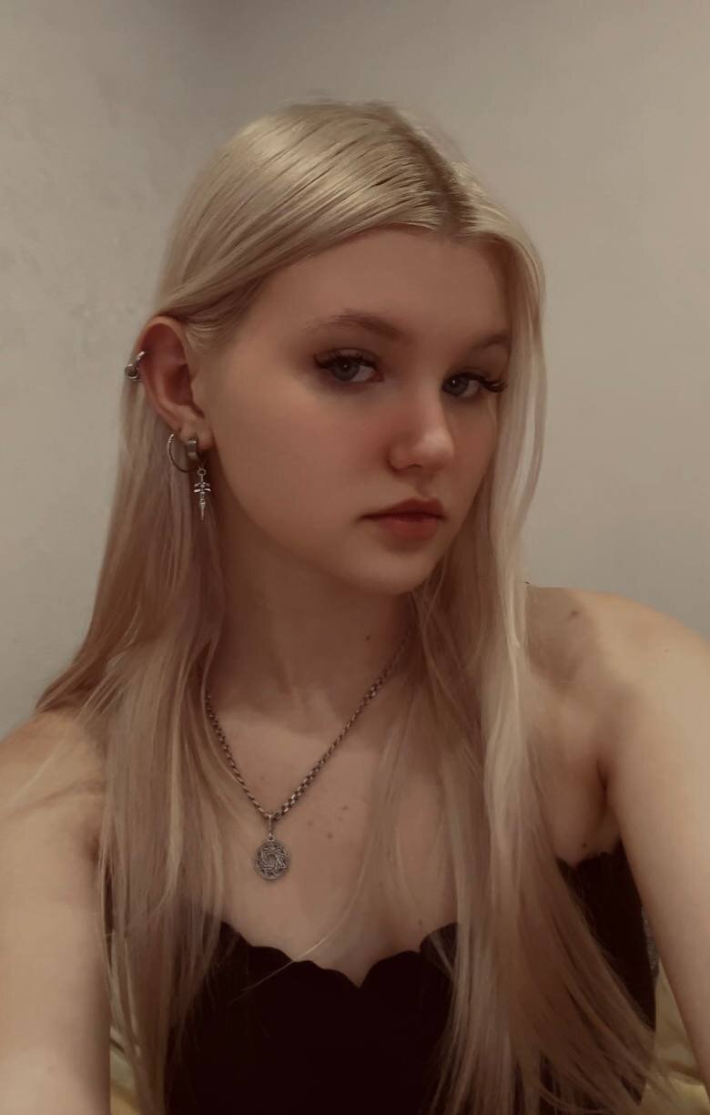 XXX Porn Photo of Nude AnnyBany 1