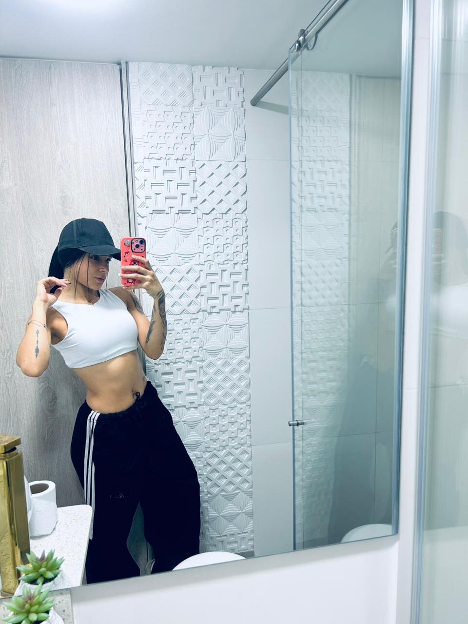 XXX Porn Photo of Nude Zoee_babygirl 7