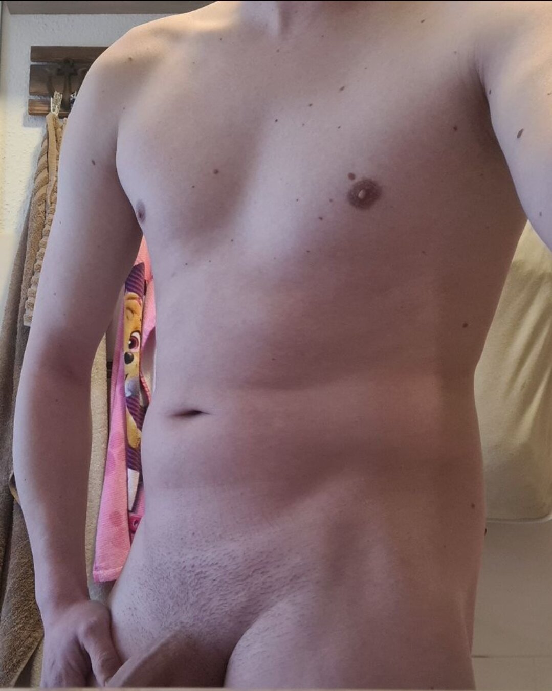 XXX Porn Photo of Nude ShyGuyWannaTry 1