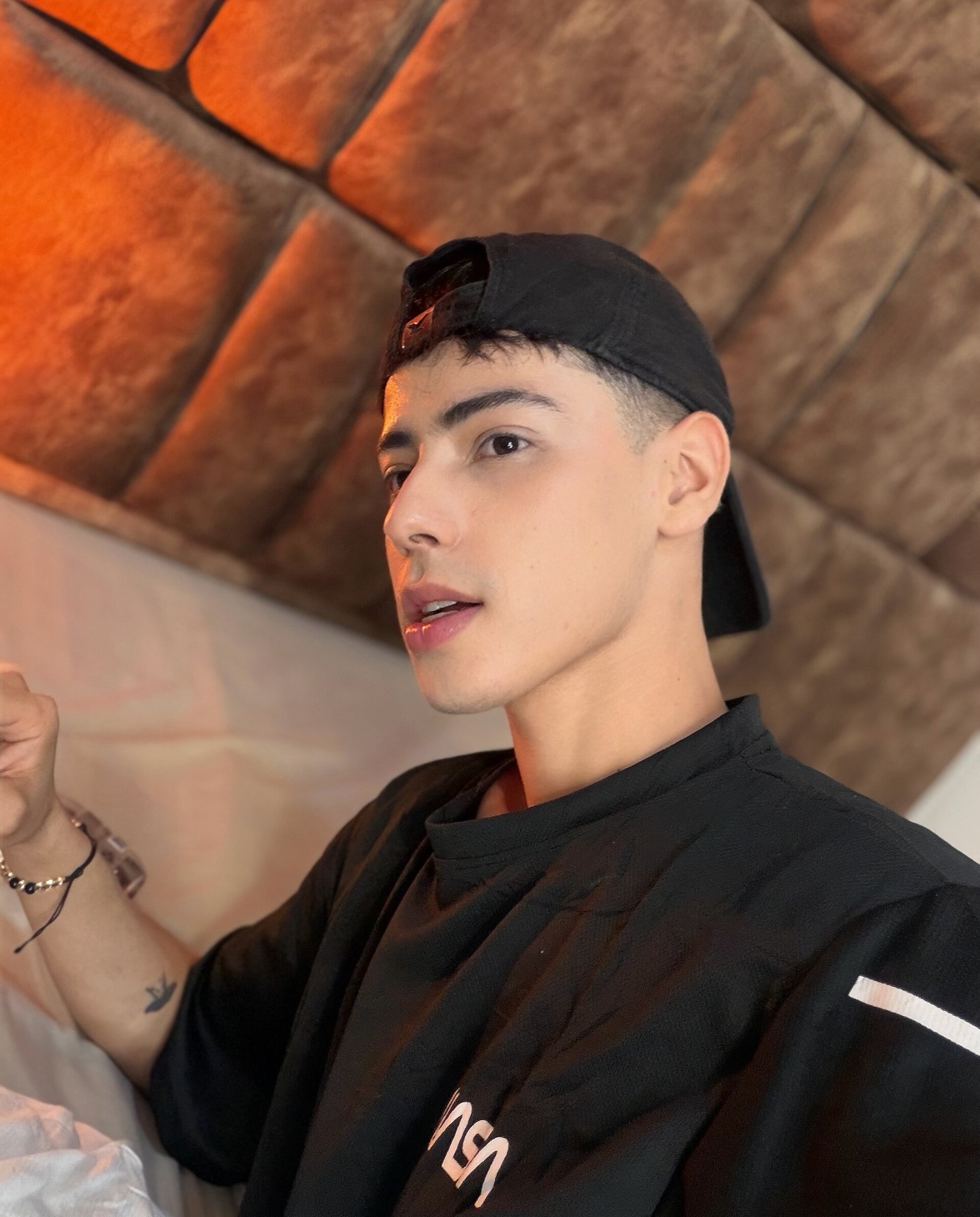 XXX Porn Photo of Nude Sebastian_Reed 21